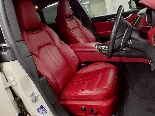 MASERATI LEVANTE 2019 Image 31