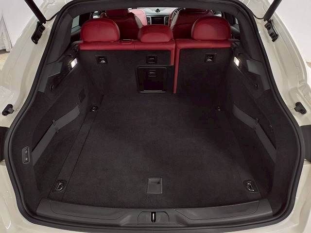 MASERATI LEVANTE 2019 Image 31