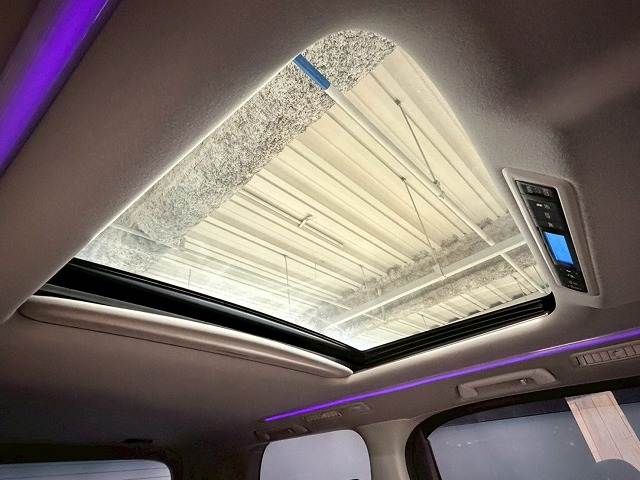 TOYOTA VELLFIRE 2018 Image 31