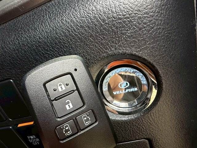 TOYOTA VELLFIRE 2018 Image 31