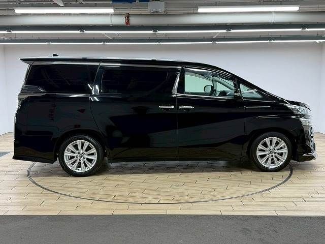 TOYOTA VELLFIRE 2018 Image 31
