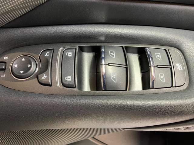 NISSAN SKYLINE HYBRID 4WD 2018 Image 31