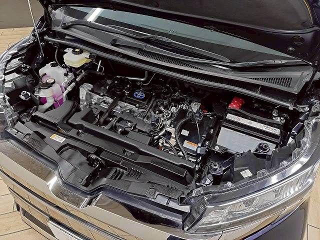 TOYOTA NOAH HYBRID 2023 Image 31