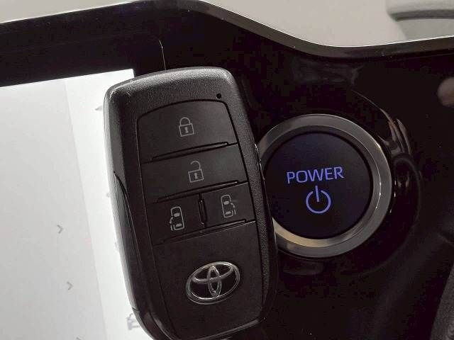 TOYOTA NOAH HYBRID 2023 Image 31