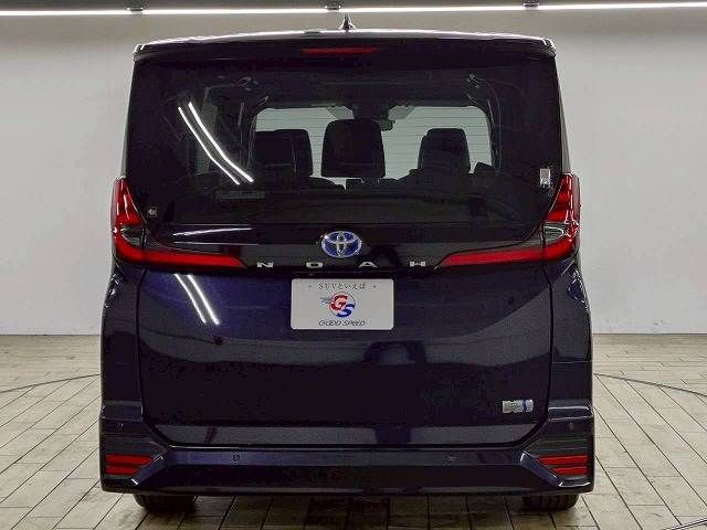 TOYOTA NOAH HYBRID 2023 Image 31