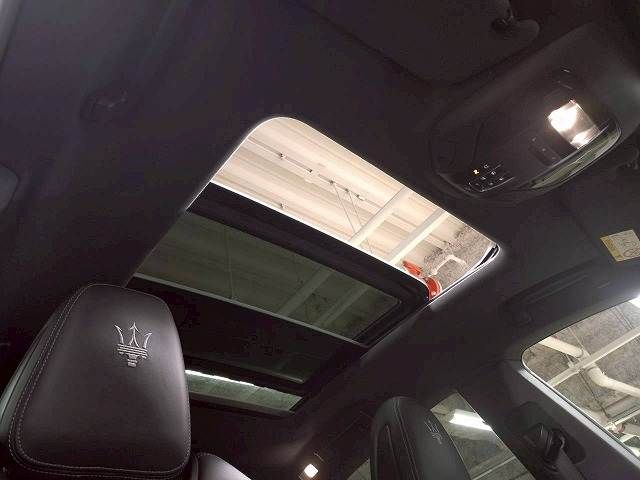 MASERATI LEVANTE 2019 Image 31