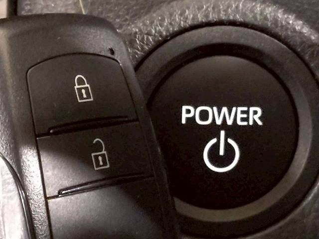 TOYOTA YARIS CROSS HYBRID 2025 Image 31