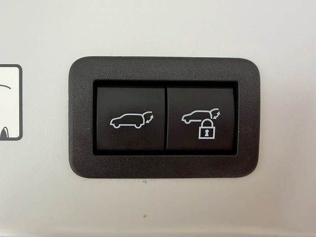 TOYOTA PRIUS 2023 Image 31