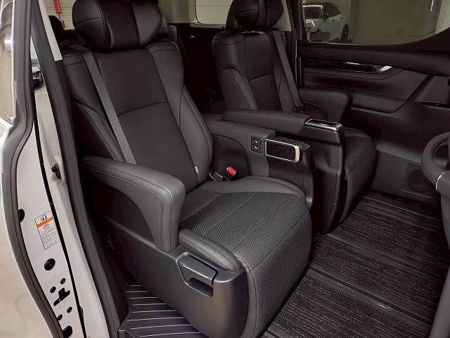 TOYOTA ALPHARD HYBRID 4WD 2020 Image 31