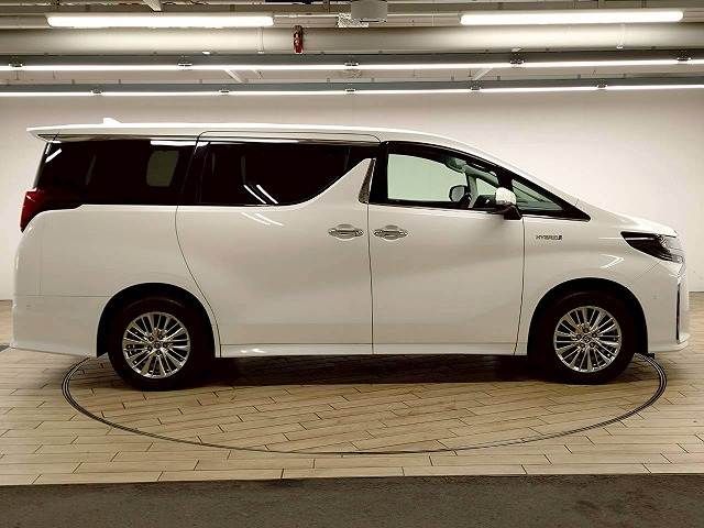 TOYOTA ALPHARD HYBRID 4WD 2020 Image 31