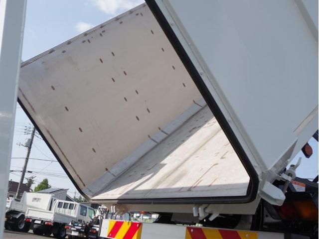 MITSUBISHI FUSOU FIGHTER 2025 Image 31