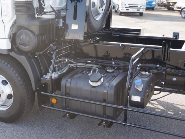 MITSUBISHI FUSOU FIGHTER 2025 Image 31