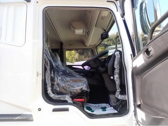 MITSUBISHI FUSOU SUPER GREAT 2025 Image 31