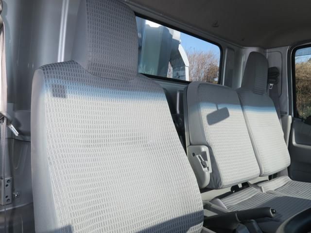 HINO DUTRO 2014 Image 31