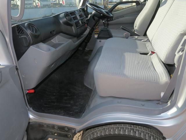 HINO DUTRO 2014 Image 31