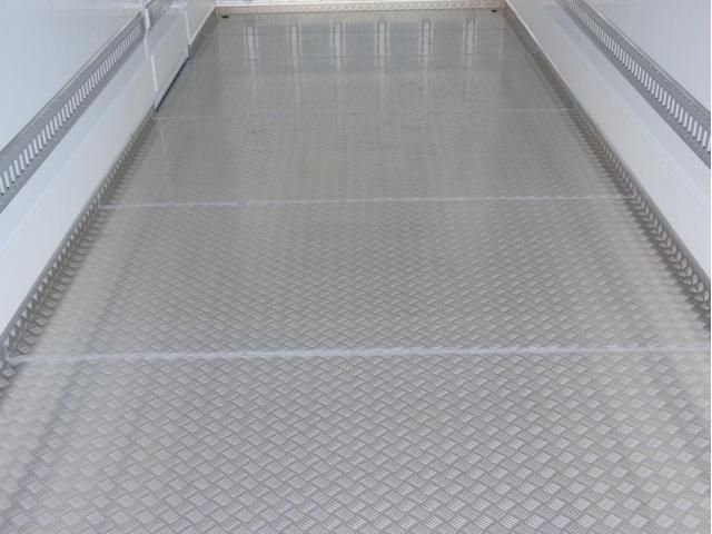 MITSUBISHI FUSOU FIGHTER 2025 Image 31