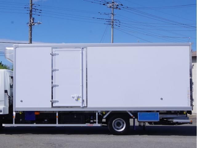 MITSUBISHI FUSOU FIGHTER 2025 Image 31