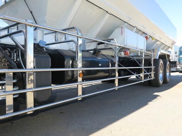 MITSUBISHI FUSOU SUPER GREAT 2025 Image 31