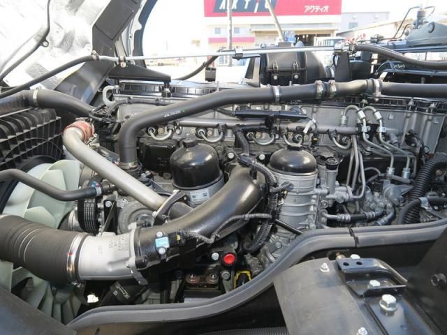 MITSUBISHI FUSOU SUPER GREAT 2025 Image 31