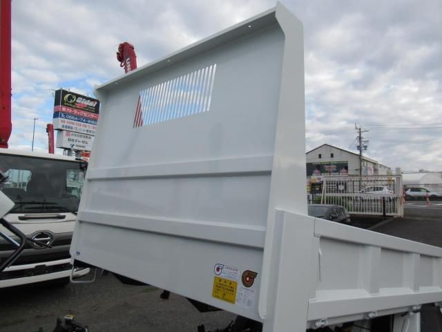 MITSUBISHI CANTER 2025 Image 31