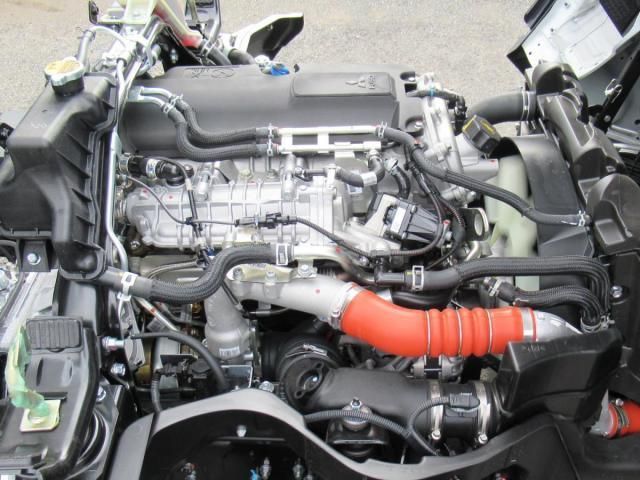 MITSUBISHI CANTER 2025 Image 31