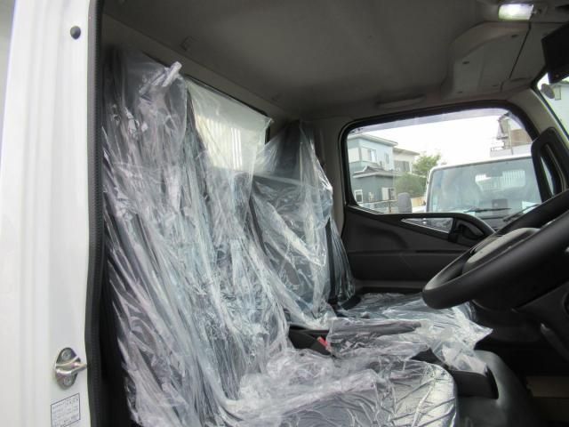 MITSUBISHI CANTER 2025 Image 31