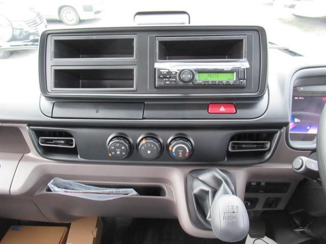 MITSUBISHI CANTER 2025 Image 31