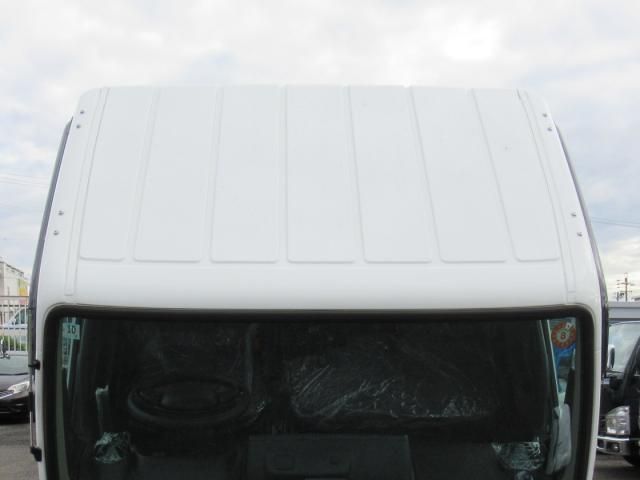 MITSUBISHI CANTER 2025 Image 31