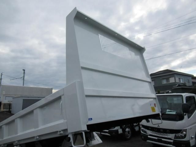 MITSUBISHI CANTER 2025 Image 31