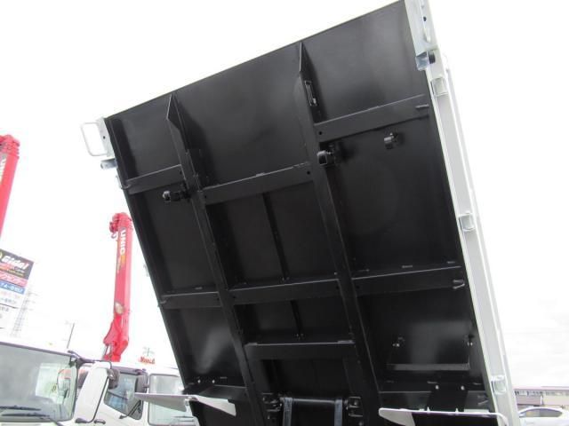 MITSUBISHI CANTER 2025 Image 31