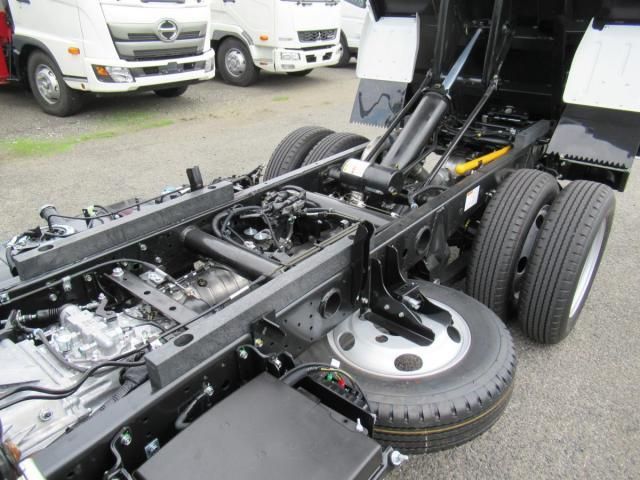 MITSUBISHI CANTER 2025 Image 31