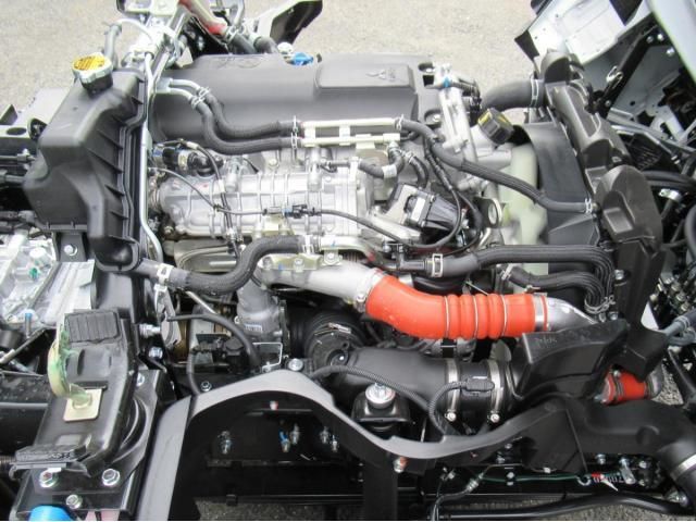 MITSUBISHI CANTER 2025 Image 31