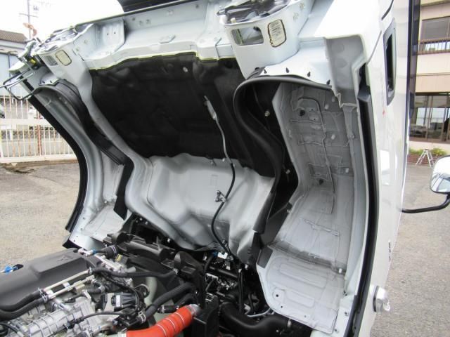 MITSUBISHI CANTER 2025 Image 31