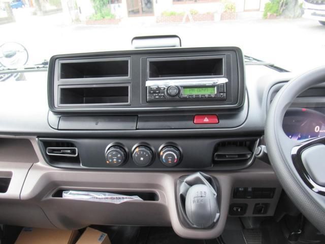 MITSUBISHI CANTER 2025 Image 31