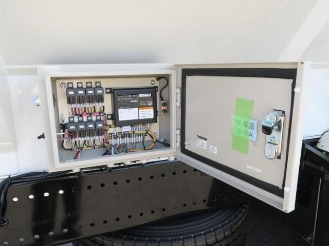 HINO PROFIA 2025 Image 31