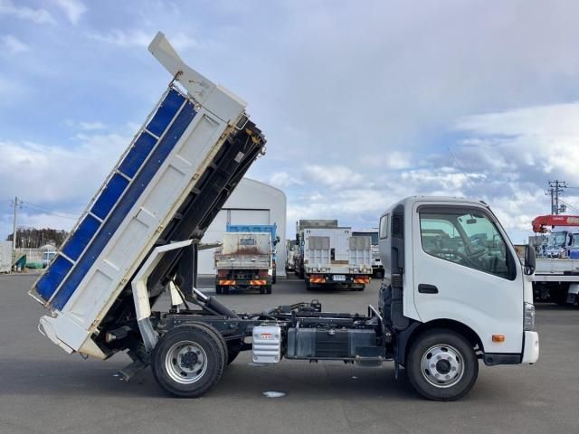 HINO DUTRO 2020 Image 31