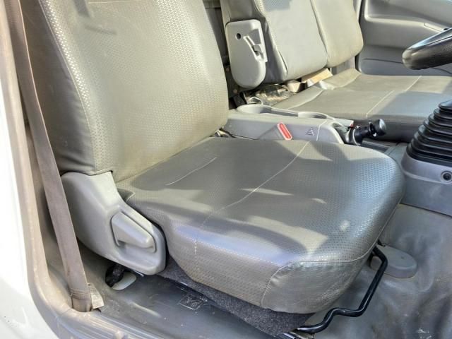 HINO DUTRO 2020 Image 31