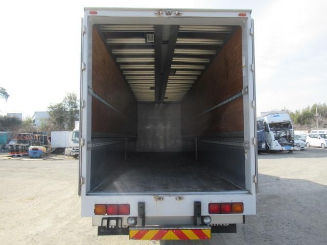 HINO PROFIA 2016 Image 31