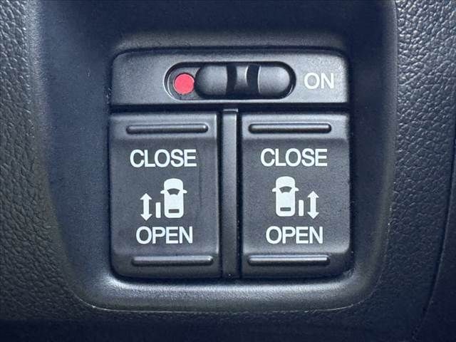 HONDA N BOX 2016 Image 31