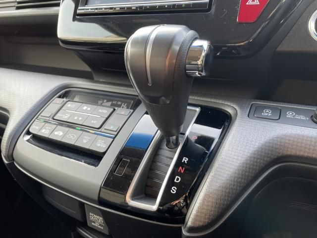 HONDA STEPWAGON SPADA 2017 Image 31