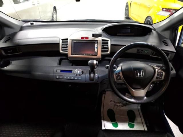 HONDA FREED SPIKE HYBRID 2014 Image 31