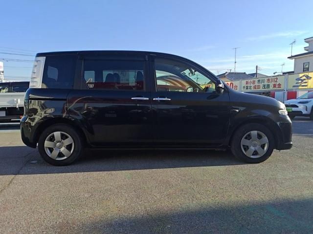 TOYOTA SIENTA 2012 Image 31