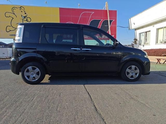 TOYOTA SIENTA 2012 Image 31