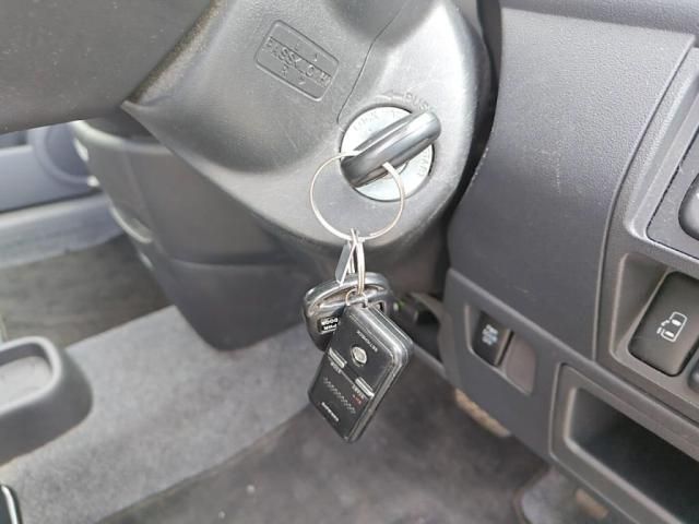 TOYOTA SIENTA 2012 Image 31