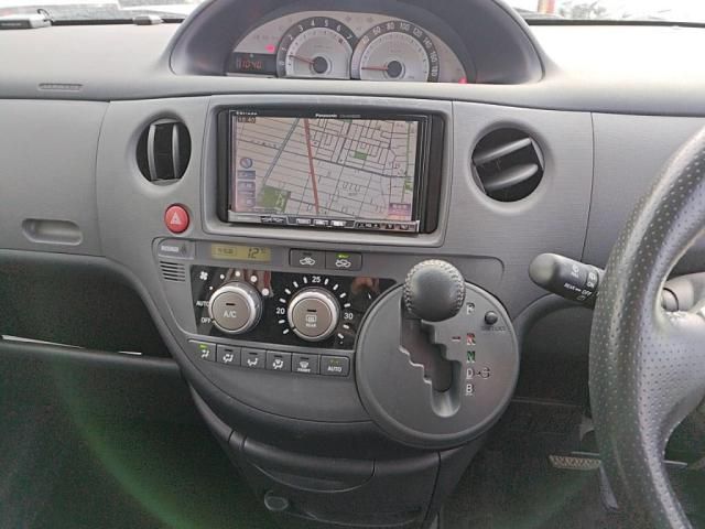 TOYOTA SIENTA 2012 Image 31