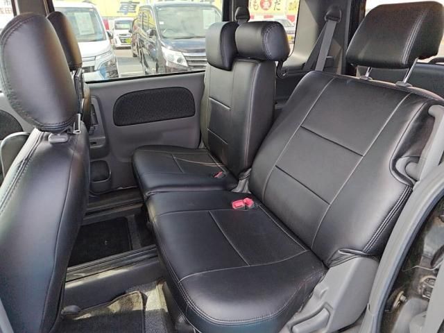 TOYOTA SIENTA 2012 Image 31