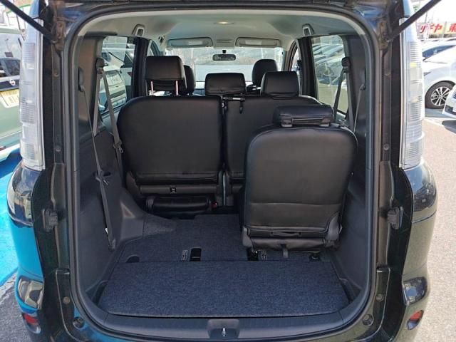 TOYOTA SIENTA 2012 Image 31