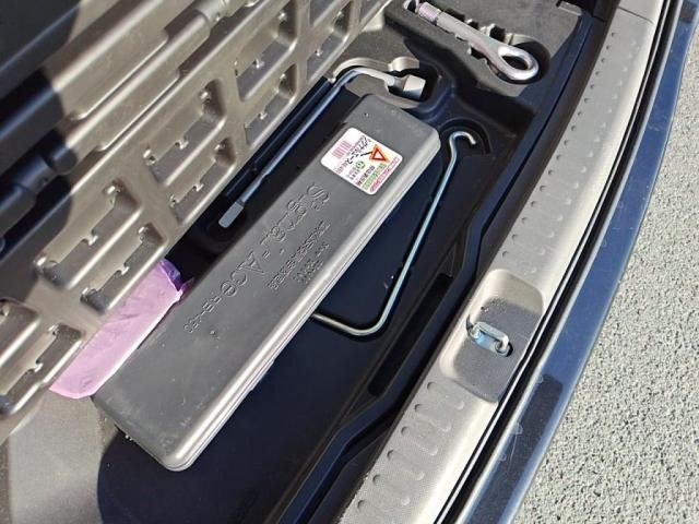 TOYOTA SIENTA 2012 Image 31