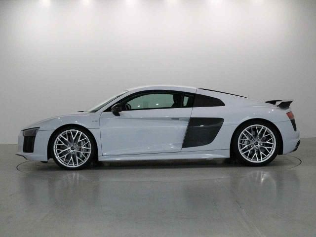 AUDI R8 2016 Image 31