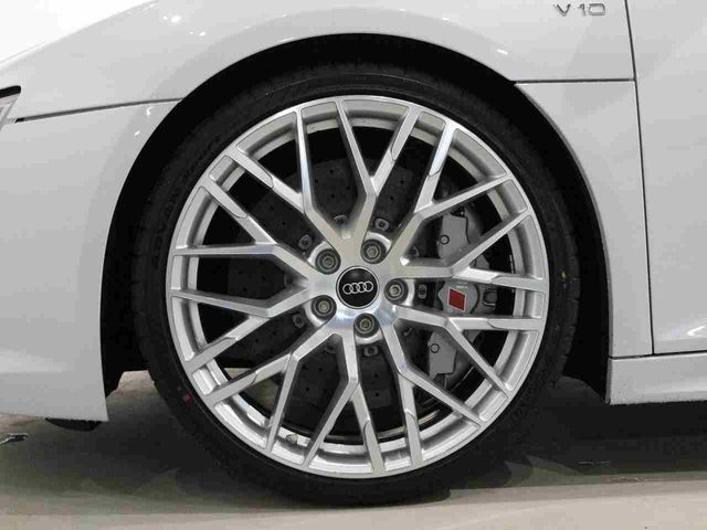 AUDI R8 2016 Image 31